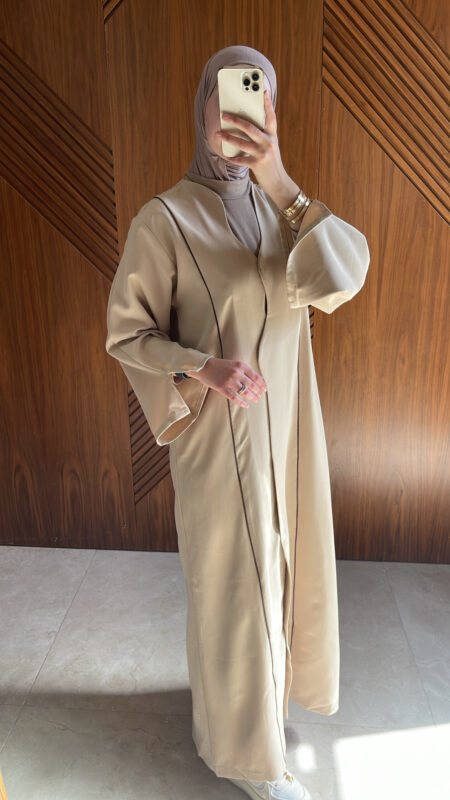 Abaya pratique et chic en beige